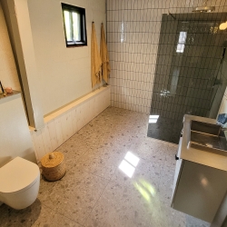 Renovering af badeværelse i hus